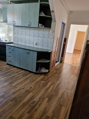 Dau Apartament in chirie 2 camere la gara etajul 2,la soare - imagine 2