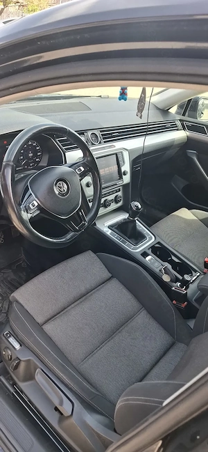 VW Passat B8 2017 ComfortLine   2.0 TDI 150 CP   Manual - imagine 4