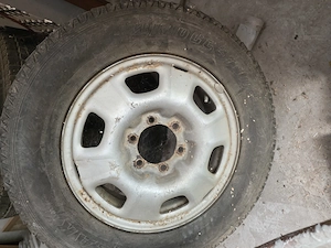 Anvelope plus 4 genti