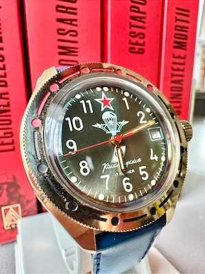 Ceas Vostok Komandirskie cu data, in stare foarte buna.