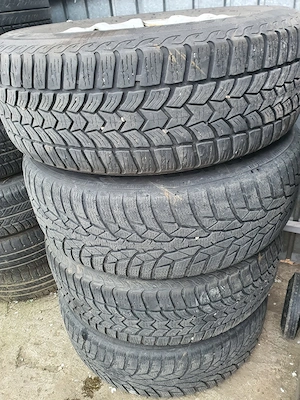 Roti  anvelope  cauciucuri 215 65 r16  jante 5x114.3 Duster