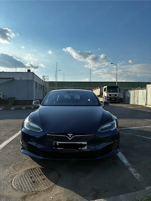 Tesla Model S 2016 - Încărcare Gratuită