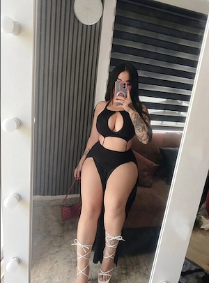Doar deplasari sau webcam Roxane ofer masaj la domiciliu i speack english  - imagine 2