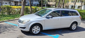 Vând Opel Astra h caravana an 2011 1.7 tdi 337000km 6+1 viteze euro4 climtronic. - imagine 3