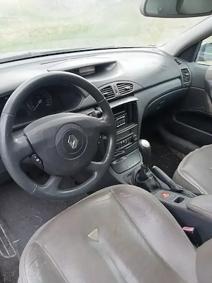 vând Renault laguna 