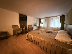 Angajăm Șef Recepție la Hotel-Restaurant Valea Regilor - imagine 3