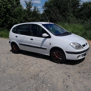 Renault Scenic - imagine 5