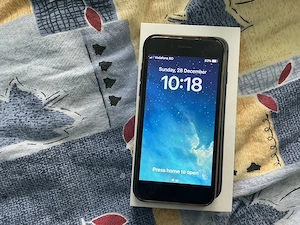 Vand iPhone SE 3rd Generation (2022)