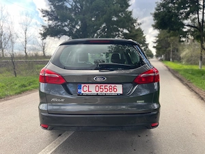 Ford Focus 1.0 EcoBoost Trend - imagine 4