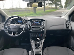 Ford Focus 1.0 EcoBoost Trend - imagine 9