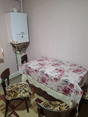Inchiriez apartament 2 camere semidecomandat - imagine 7
