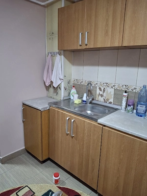 Inchiriez apartament 2 camere semidecomandat - imagine 8