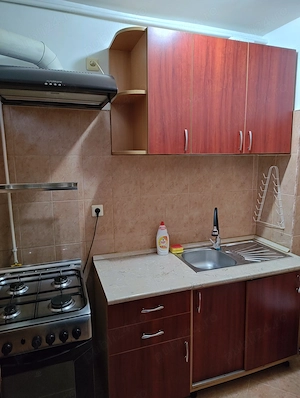 Garsonieră la etaj 1 de inchiriat  32mp Str. Iuliu Maniu  - imagine 7