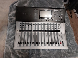 De vânzare mixer digital Yamaha TF3