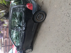 Vând schimb Renault Twingo an 2002 - imagine 1