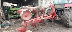 Plug revesbil trei cormane 