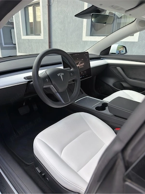 Tesla Model 3 Long Range Dual Motor 2022 - imagine 3