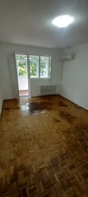 Apartament vand in Drumul Taberei, mall Plaza, parc Moghioros