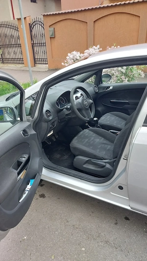 OPEL CORSA Benzina 1.4 2300 euro - imagine 6