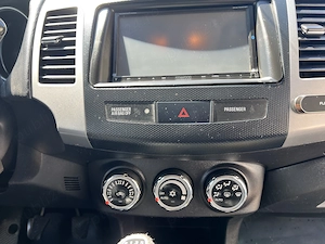 Mitsubishi Outlander II 2011 - imagine 5