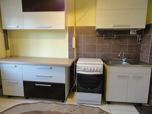 Apartament 2 camere, etaj 2, zona Romanilor, aproape de Lic. Pedagogic, 63 mp, mobilat si utilat - imagine 3