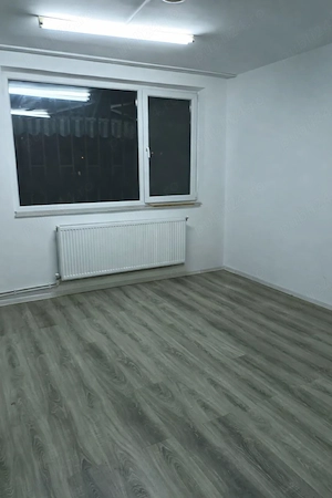 Spatiu comercial de inchiriat   3 camere-Parter, Zona City Park Mall - imagine 2
