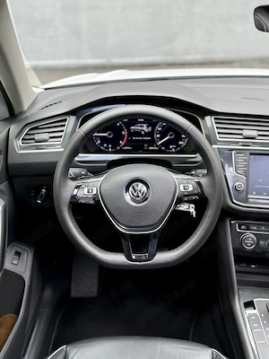 Volkswagen Tiguan 2.0 TDI DSG - imagine 12