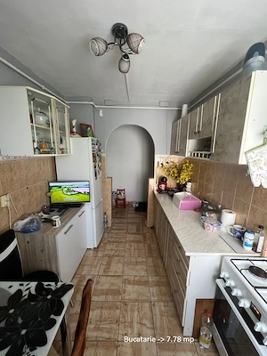 Vand apartament 3 camere zona garii, Salonta - imagine 6