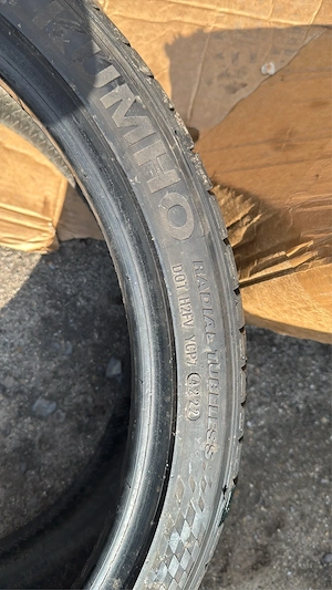 vând anvelopa kumho 245/35 R20 - imagine 2