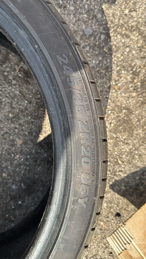 vând anvelopa kumho 245/35 R20 - imagine 3