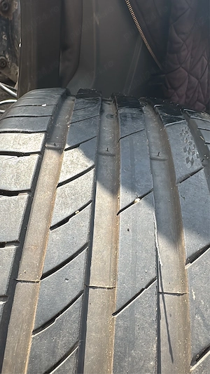 vând anvelopa kumho 245/35 R20 - imagine 4