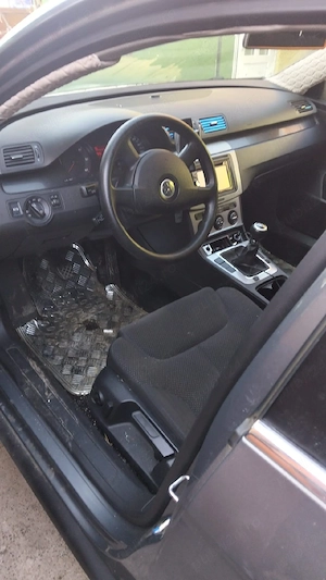 Dezmembrez Vw Passat b6 combi. 1.9 2.0tdi. - imagine 5