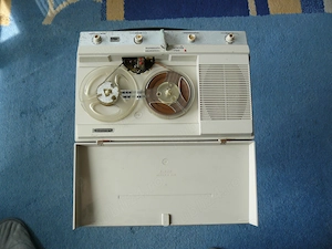 Magnetofon portabil Grundig si Sanyo Vintage  Defecte