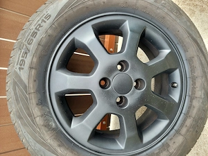 Vând jante de aliaj 4 prezoane cu anvelope de  vară 195/65 R15 - imagine 4