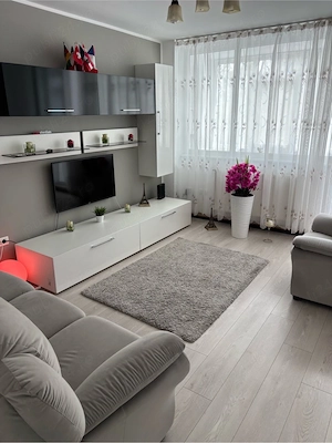 Titlu: Apartament 3 camere premium, renovare totală, etaj 1 + garaj, zona Cuza  - imagine 5