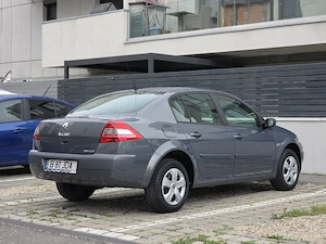 Renault Megane1.5 dCi 95.000 km Facelift Istoric complet - imagine 2