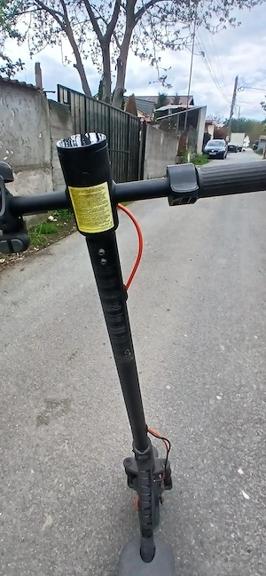 Vând trotineta electrica xiaomi elite pro