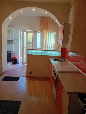 Se Vinde un Apartament la Curte Proprietar persoana fizica  - imagine 4
