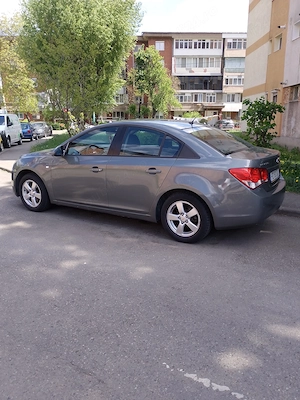 Chevrolet Cruze  - imagine 3