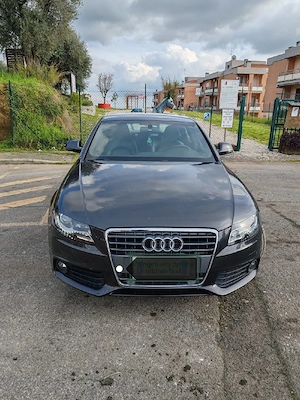 Vând Audi A4 B8 2.7 diesel automat foarte bine întreținută  - imagine 5