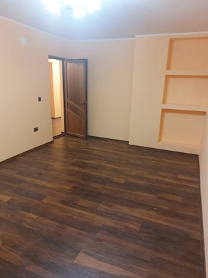 apartament 3 camere 80 mp