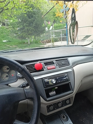 Mitshubisi Lancer 2006 Euro 4 Economic Fiabil - imagine 9