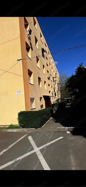 P.F. vand garsonieră 21 mp, zona Expo( str. Cojocnei nr 10-12), etaj 3 4.