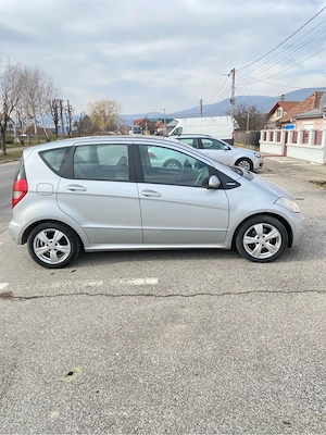 mercedes benz A class  - imagine 5