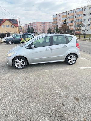 mercedes benz A class  - imagine 6