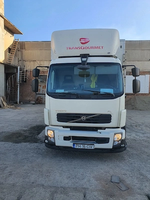 De vânzare camion frigorific Volvo FL 240 - imagine 5