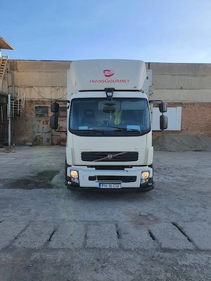 De vânzare camion frigorific Volvo FL 240 - imagine 9