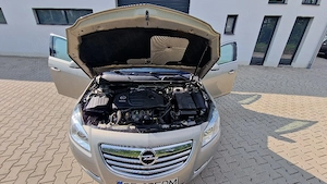 Opel Insignia 4X4 220cp - imagine 8