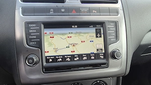 Vw Polo 1,4 TDI 90 cp,Navigatie LED Distronic Senzori parcare 185000 km  - imagine 10