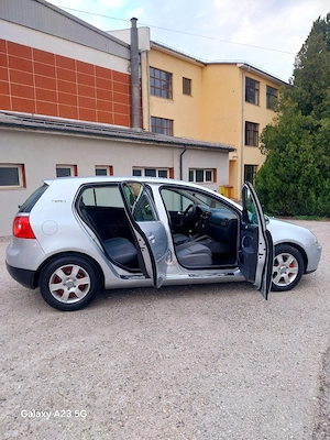 Volkswagen GOLF V 1.9 TDI 105cp Team - imagine 10